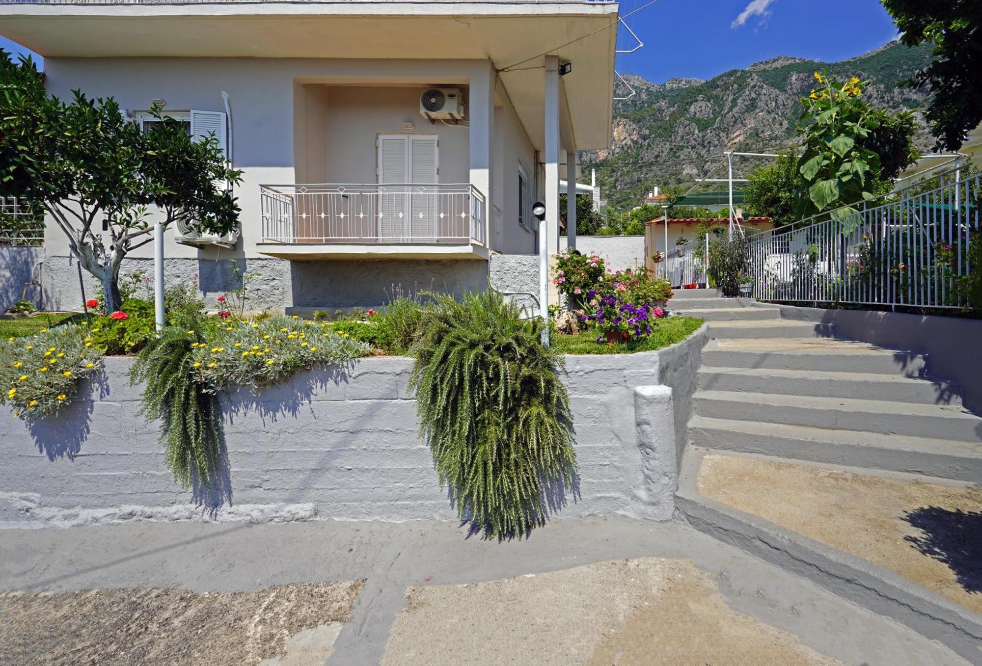Kalimera Suite Kalamata Exterior foto